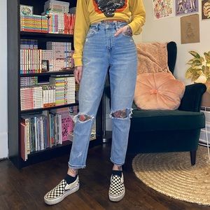 SOLD American Eagle Curvy Stretch Mom Jeans